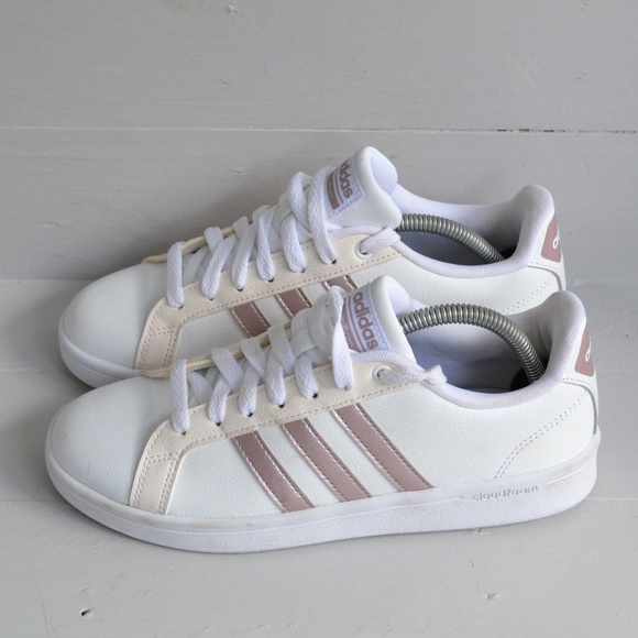 Adidas White Rose Gold Sneakers Women's 7 Cloudfoam Advantage Shoes Casual - Picture 1 of 8